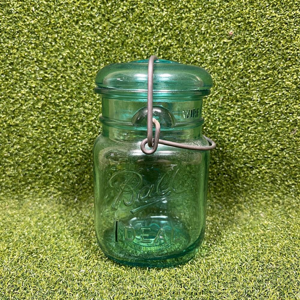 Vintage Blue Ball Ideal Mason Jar with Lid Pint Size